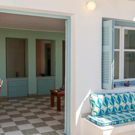 Emily'S Suites Adamantas  Exterior foto